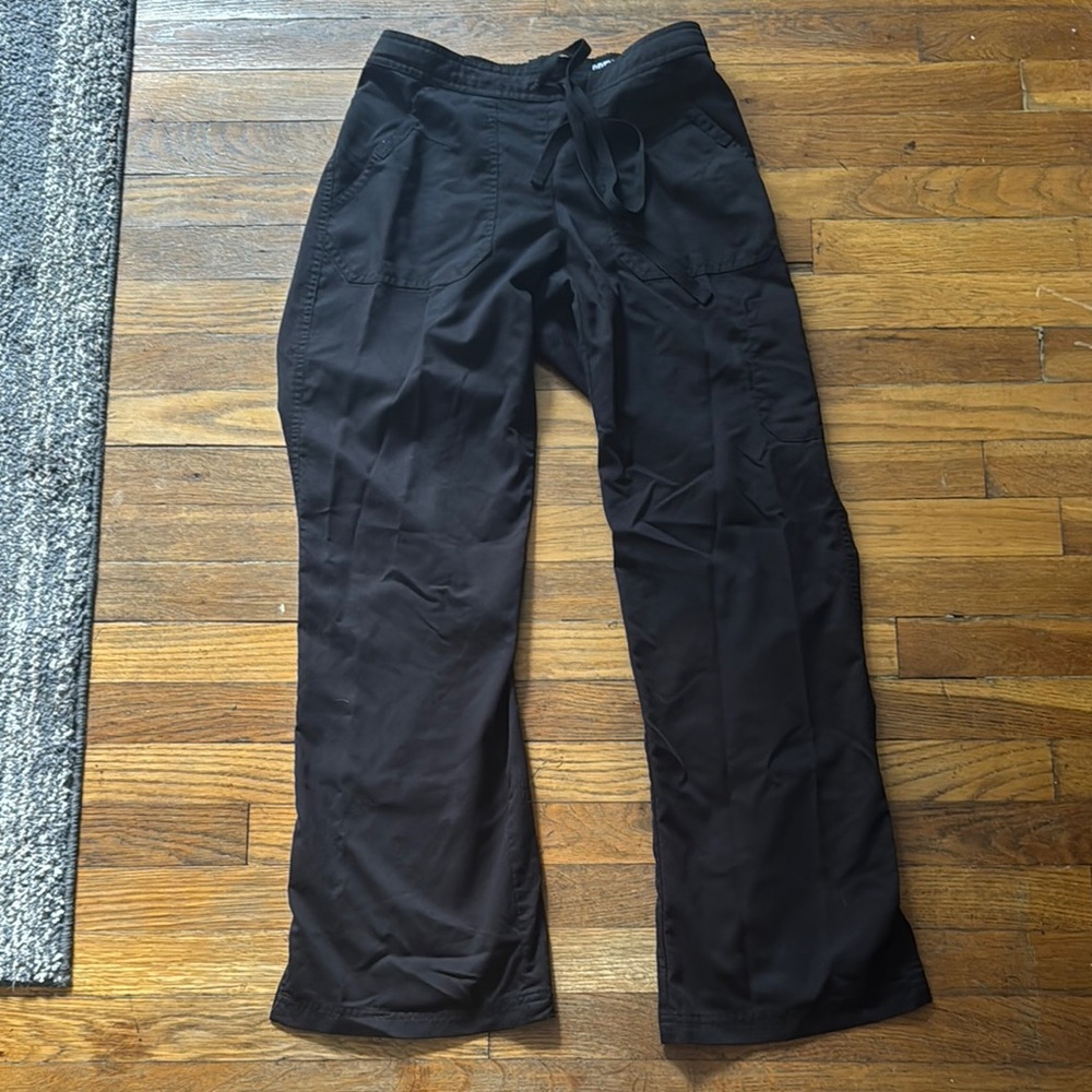 Grey's Anatomy Black Cargo Scrub Pants Versatile and Stylish